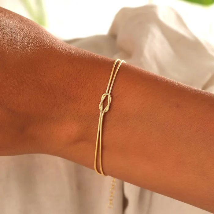 Mother & Daughter - Love Knot Bracelet - A link that can never be undone.