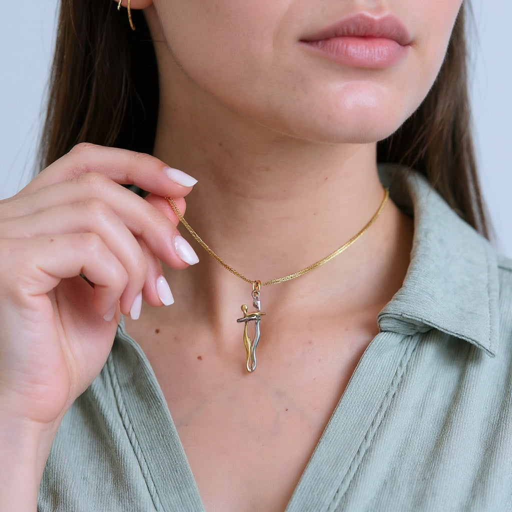 Mini Eternal Rose Box - Hug Necklace