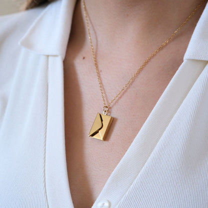Love Letter Necklace - Premium LED Gift Box Set